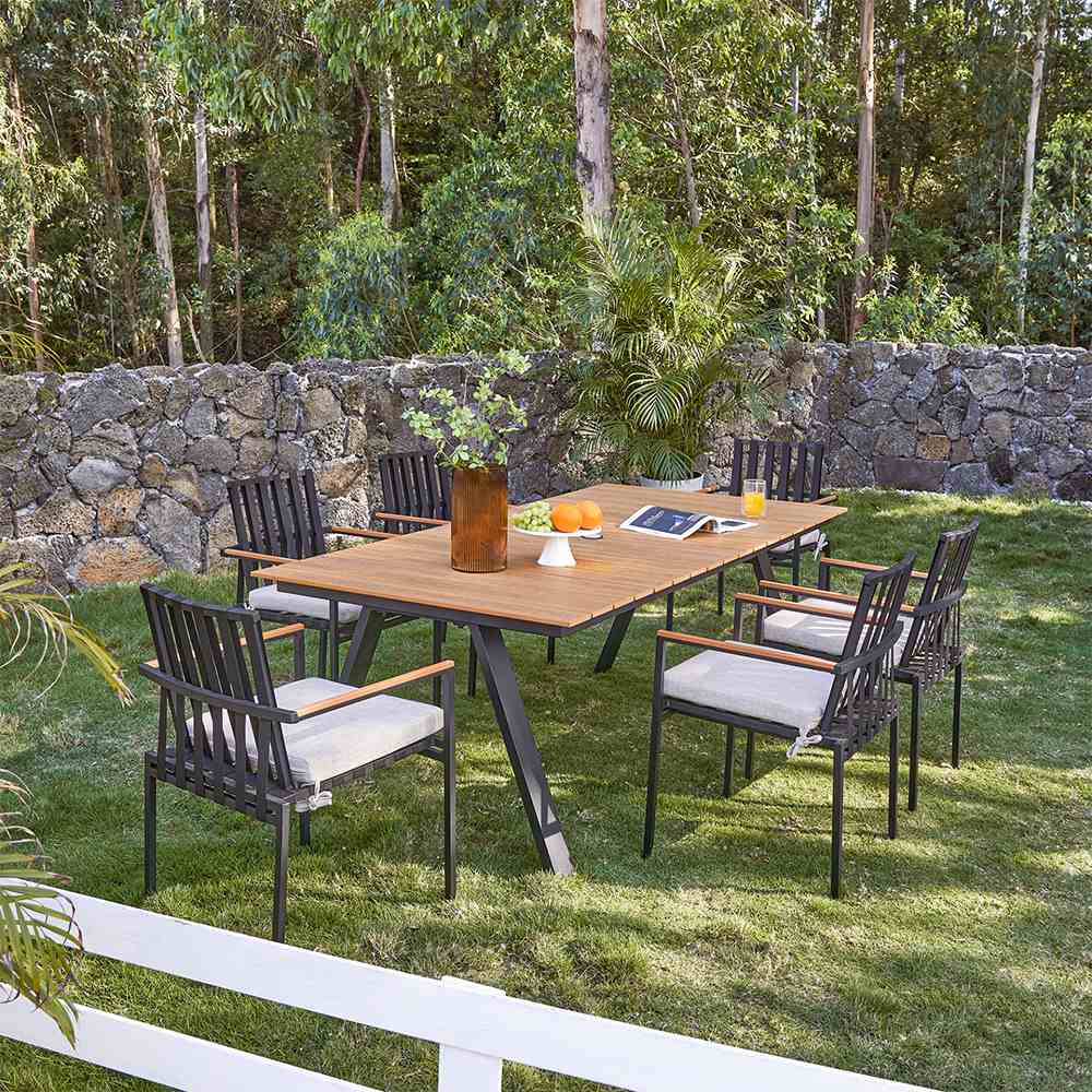 garden dining table