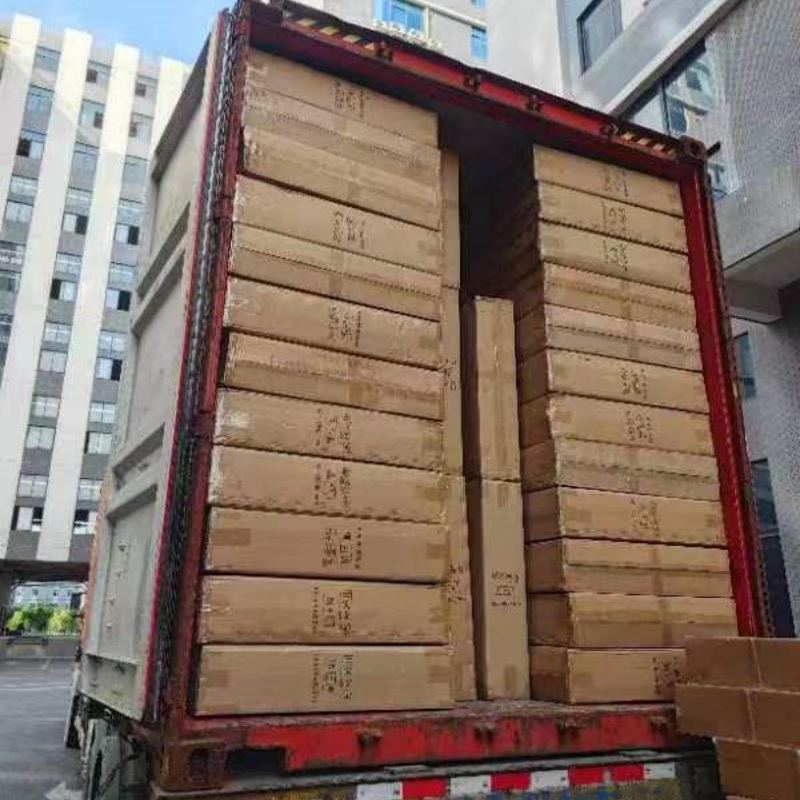 The production line is in full swing, working day and night to ensure the delivery date