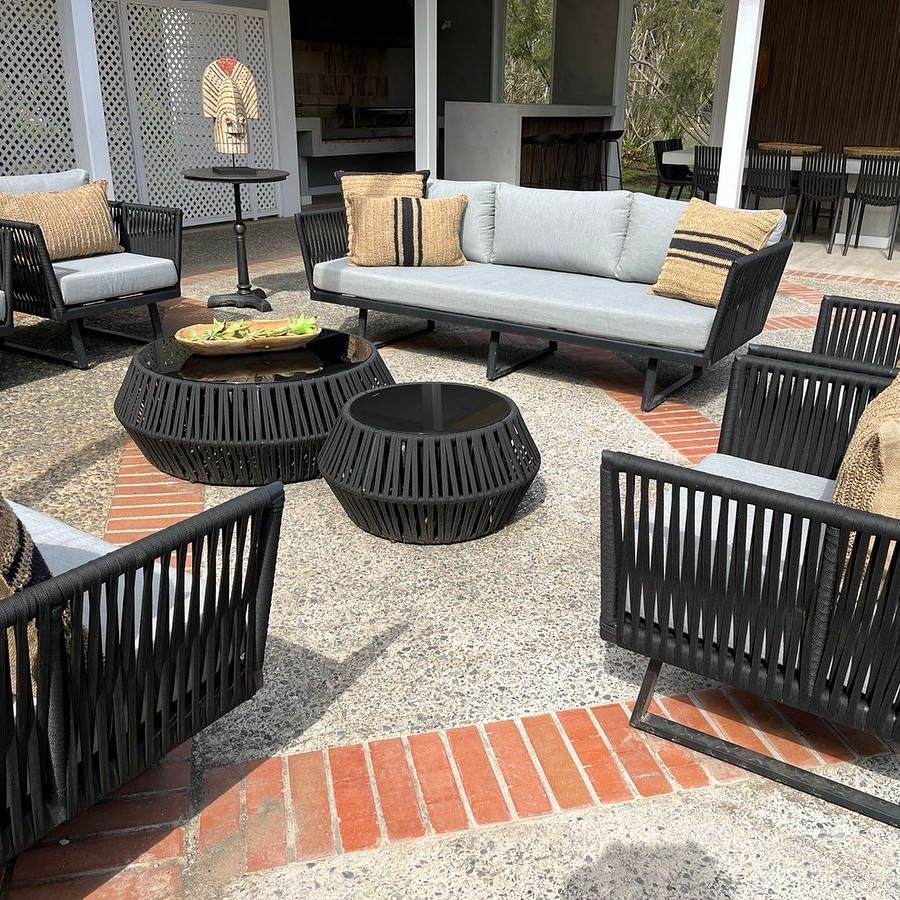 Discover outdoor furniture