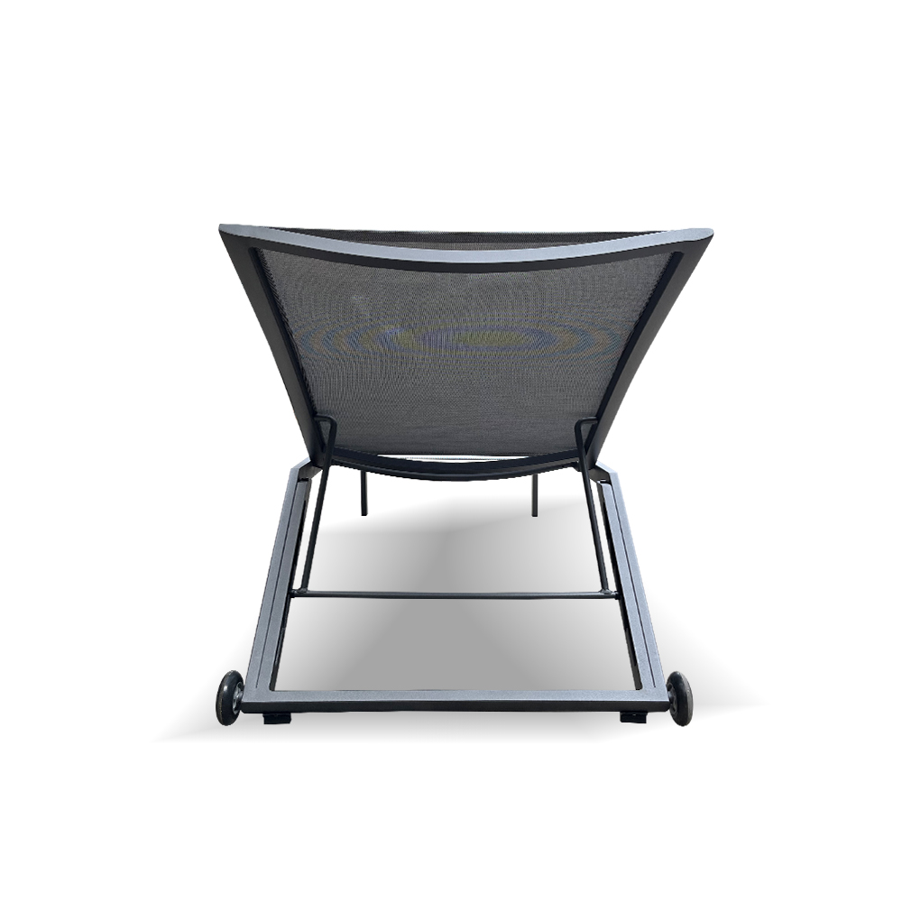 Adjustable metal outdoor lounge chair