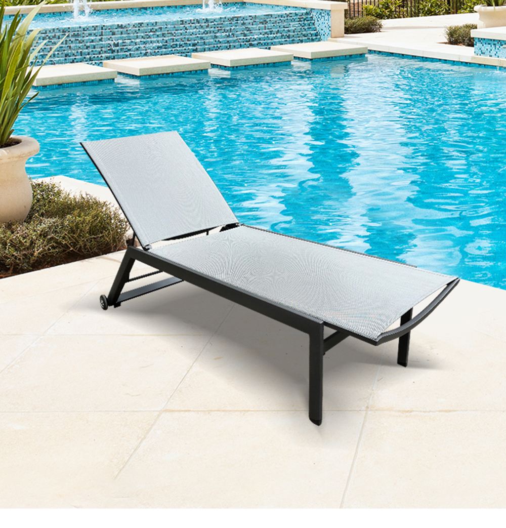 outdoor chaise lounge