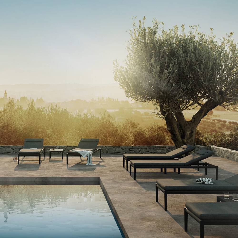 Outdoor Sun Lounge Chair With Waterproof Cushion