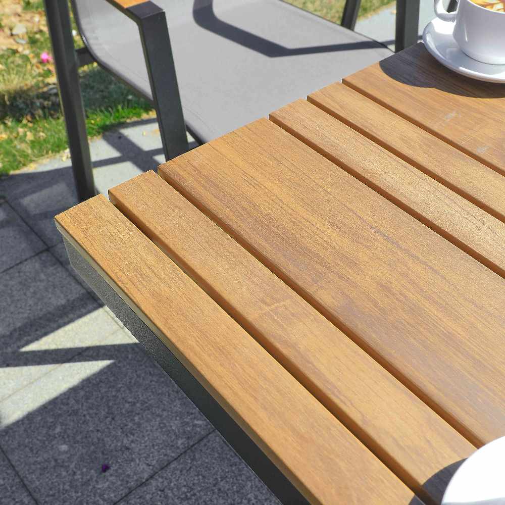 garden dining set
