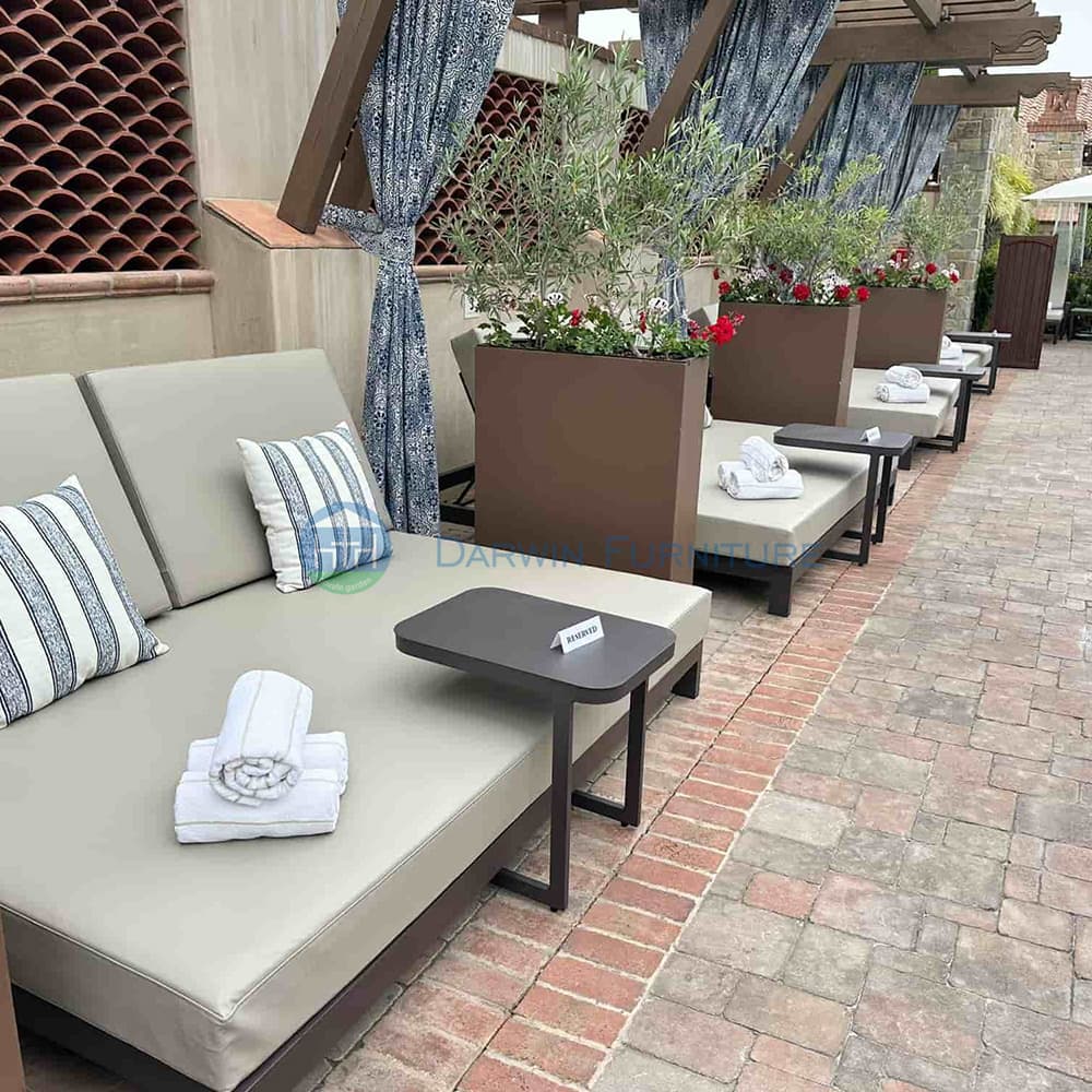 outdoor daybeds