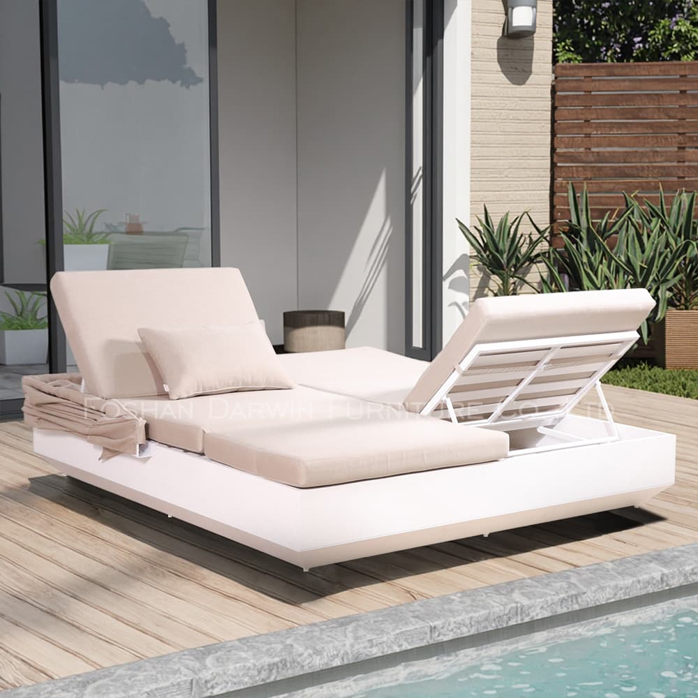 Darwin Outdoor Double Daybed