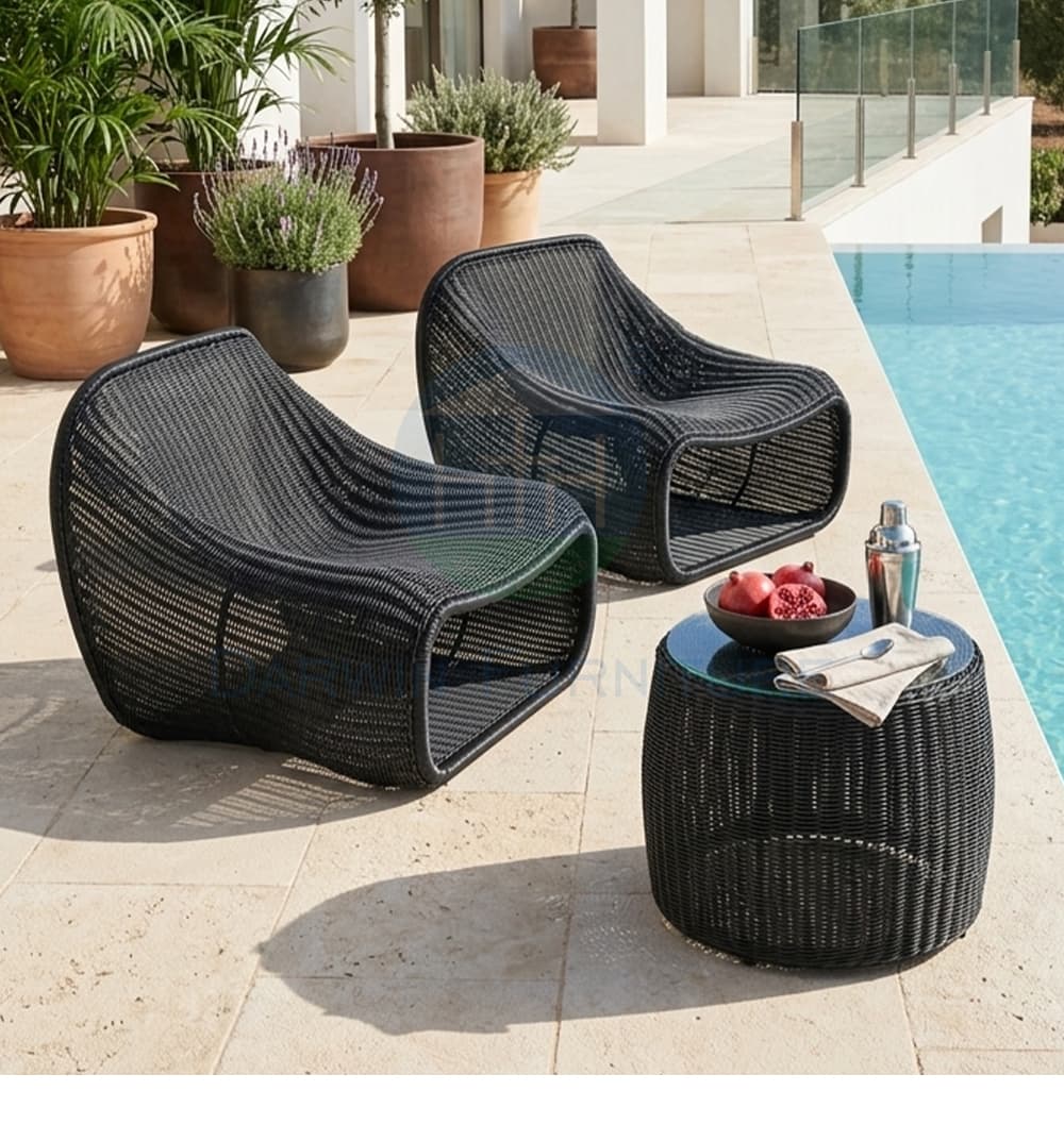 wicker lounge chair