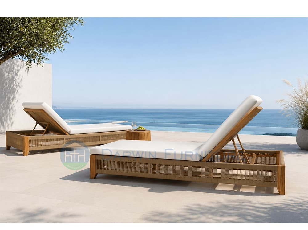 Chaise Lounge
