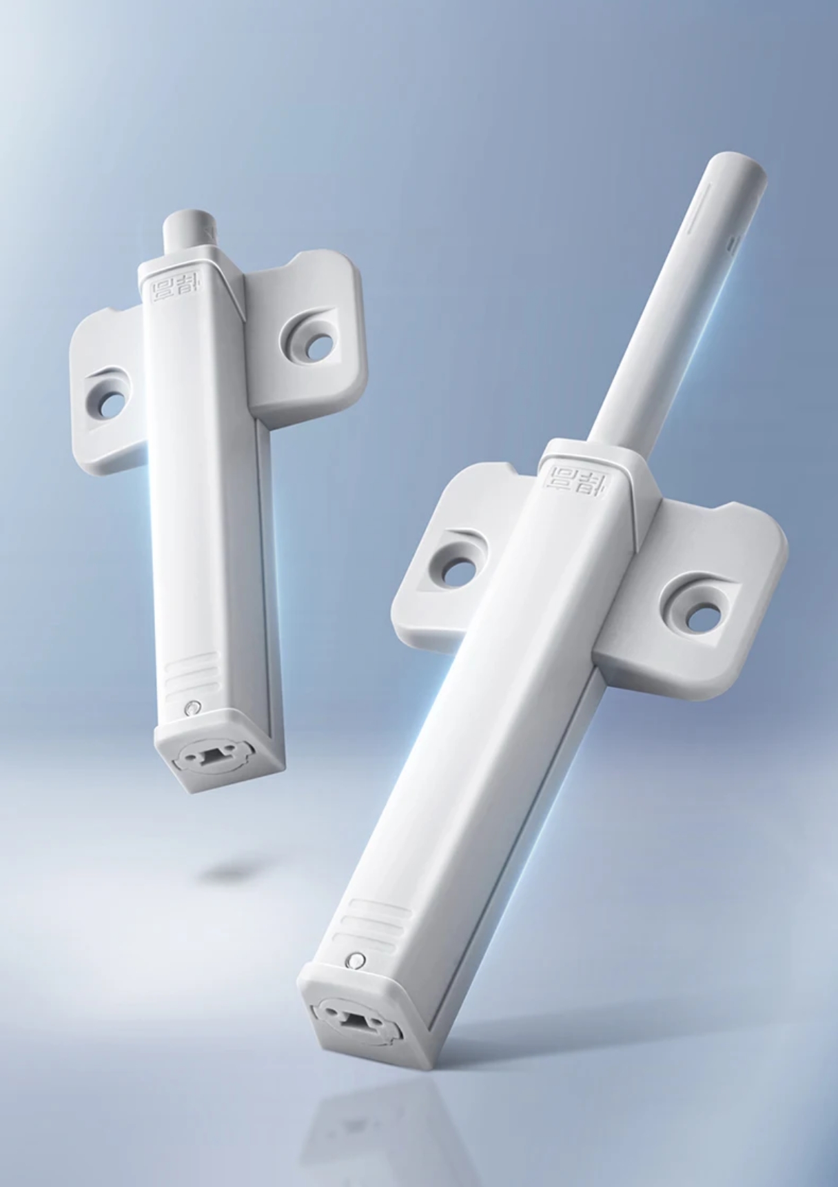 873020 - Push to open mechanism