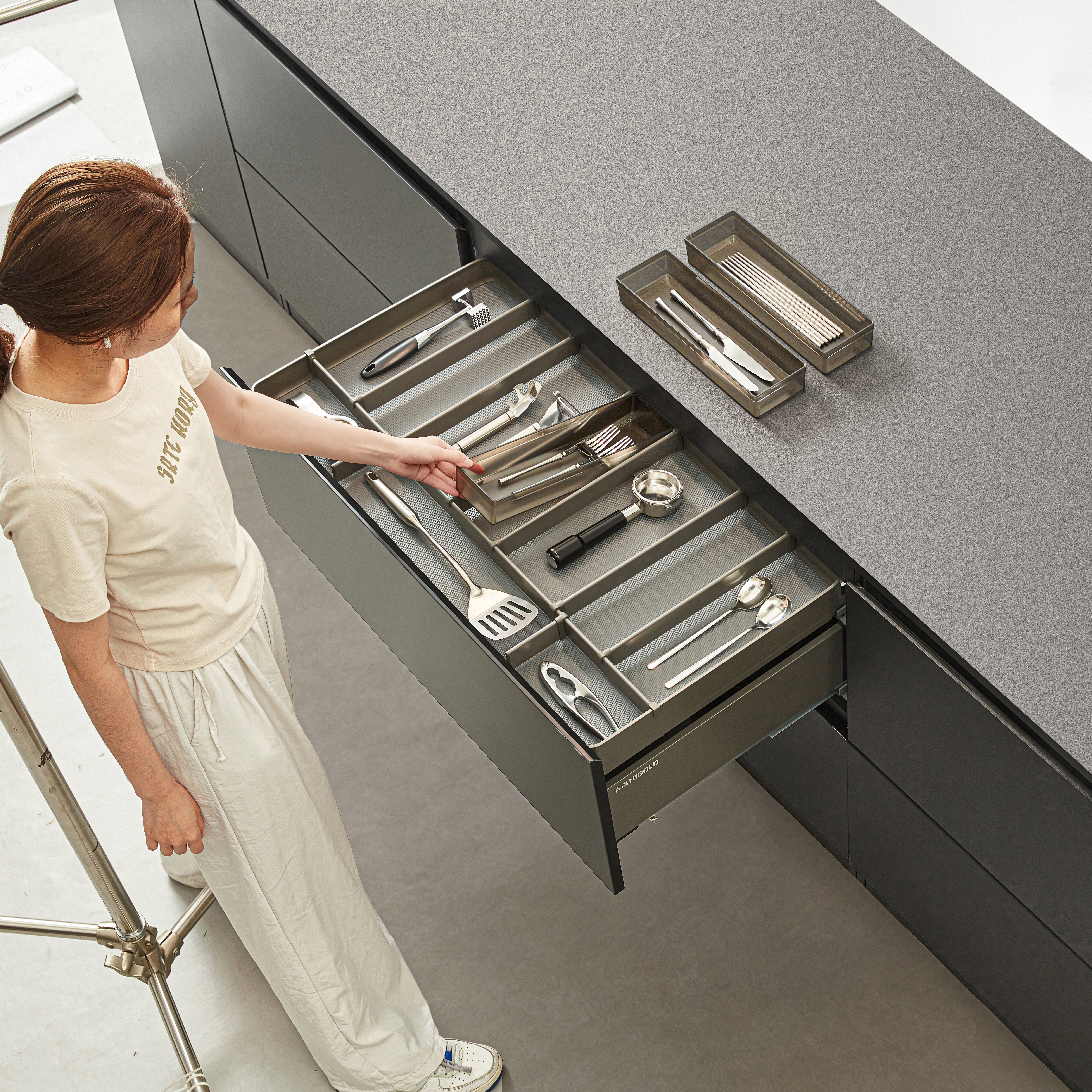 ۳۰۱۸۵۱ - کشوی ابزار شیرینگ ۴.۰