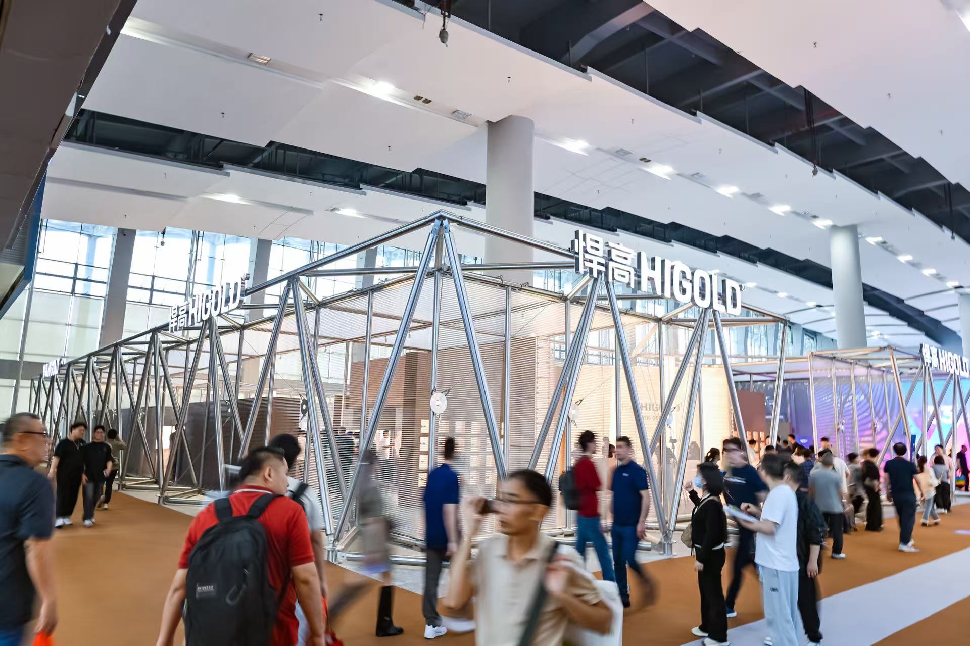 شاهکاری از اصالت! غرفه سخت‌افزار اصلی ۱۰۰۰ فوتی Higold در CIFF آغاز به کار کرد