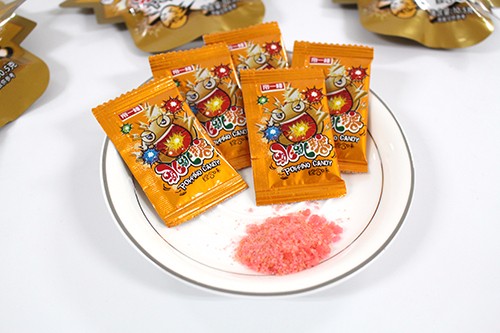 Китай 10,5 г конфет со вкусом кока-колы и клубники, производитель