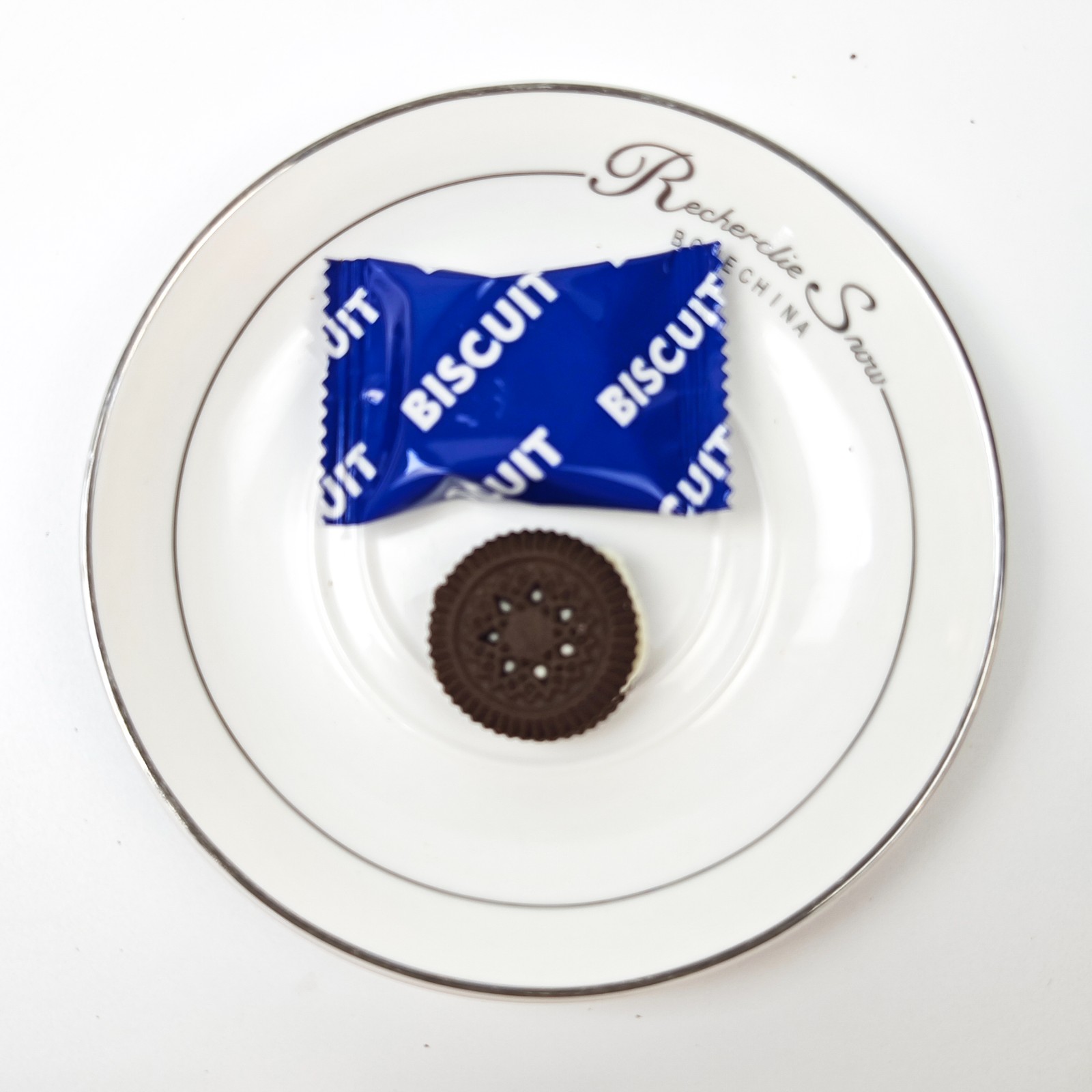 small round biscuit small round biscuit