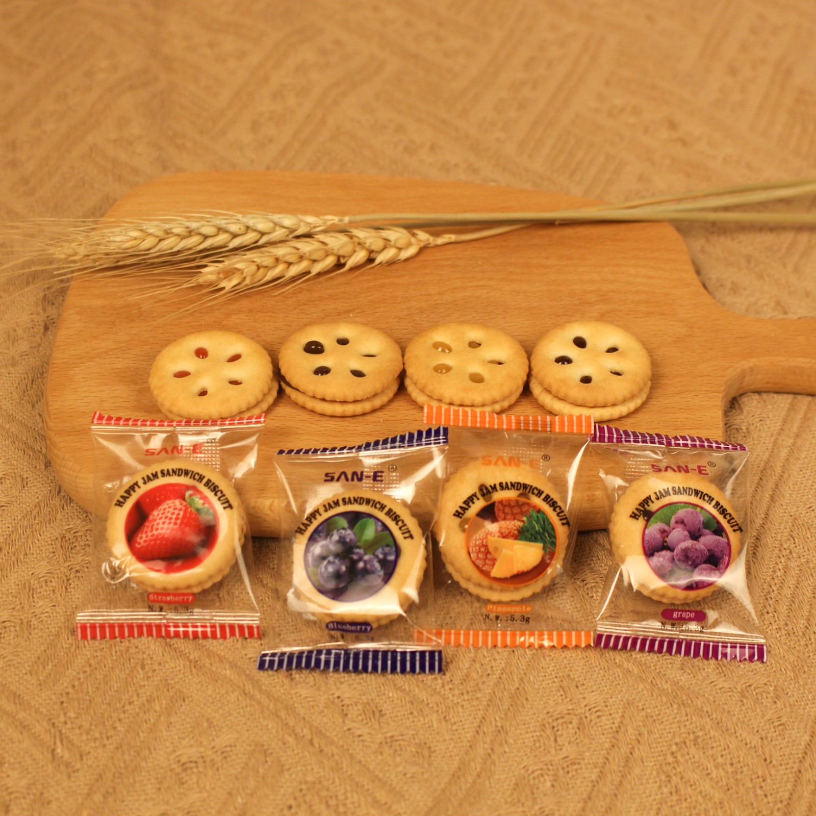 grape jam filling biscuit