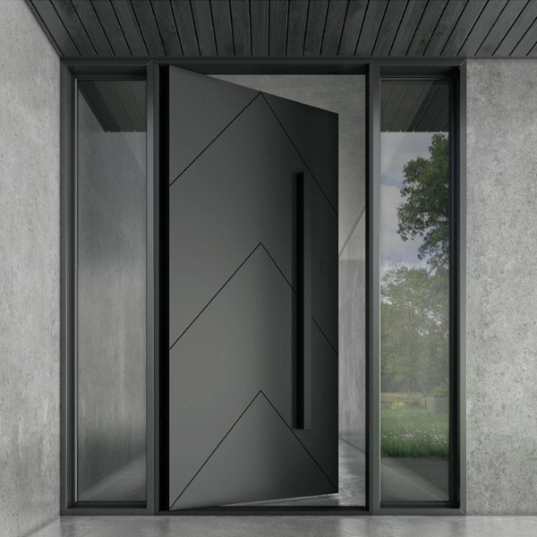 Элегантная черная алюминиевая входная дверь повышенной безопасности