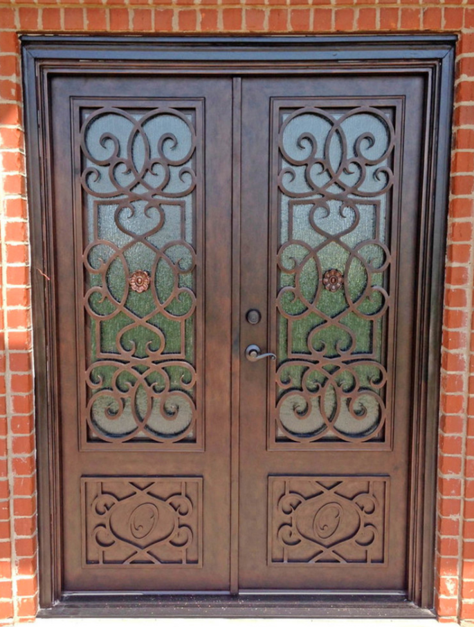 Handmade porte d'entrée poussoir poignée de 12" fer forgé Grange devant l'entrée de porte