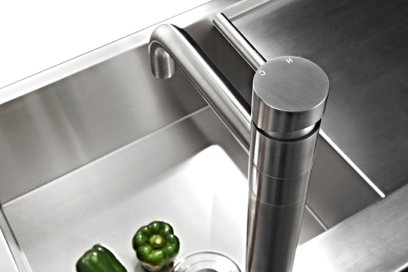 Pia de cozinha de cuba dupla grande com dreno de aço inoxidável Flushmount