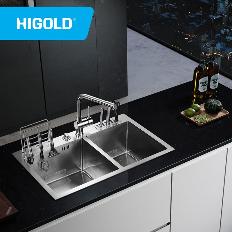 带有后排水装置的双重专利水槽