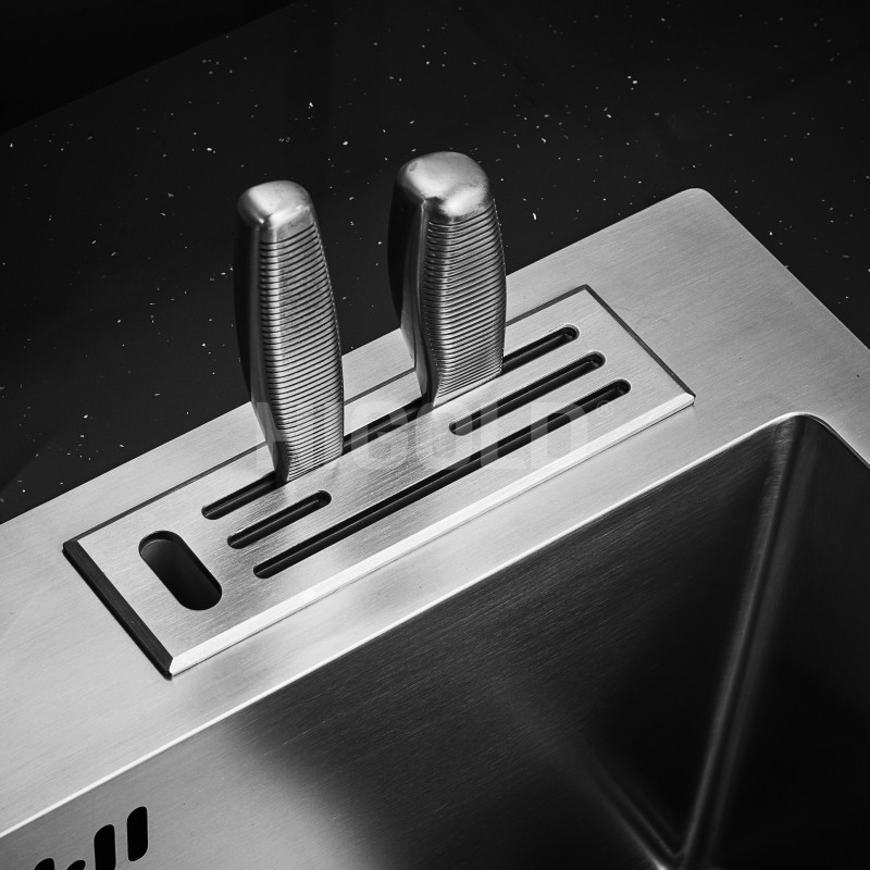 带有后排水装置的双重专利水槽