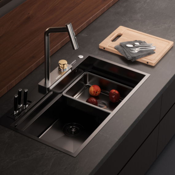 Dove dovrebbe essere installato il rubinetto nel lavello della cucina? Dove dovrebbe essere installato il rubinetto nel lavello della cucina?