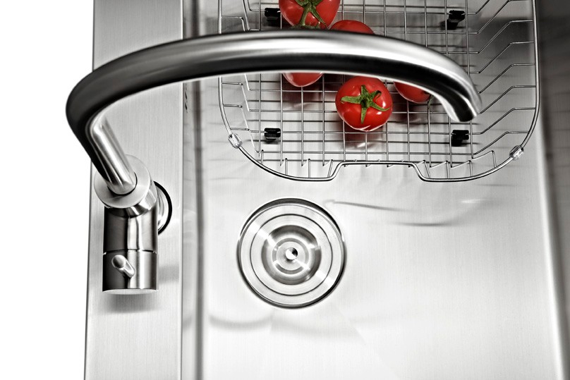stainless steel sink