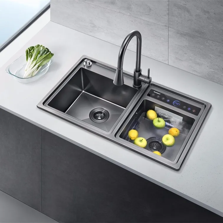 Il lavello a due vasche della cucina necessita di due tubi di scarico? Il lavello a due vasche della cucina necessita di due tubi di scarico?