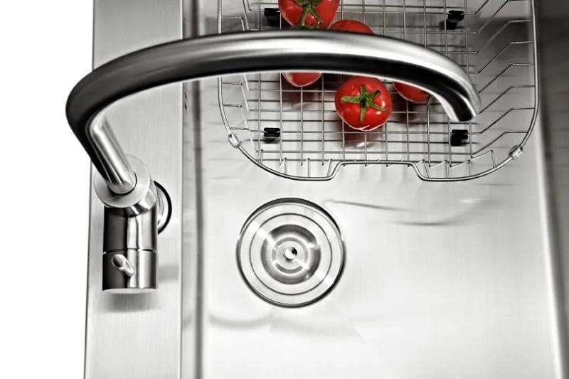 Quanto tempo impiega un idraulico a sostituire il lavello in acciaio inox della cucina? Quanto tempo impiega un idraulico a sostituire il lavello in acciaio inox della cucina?