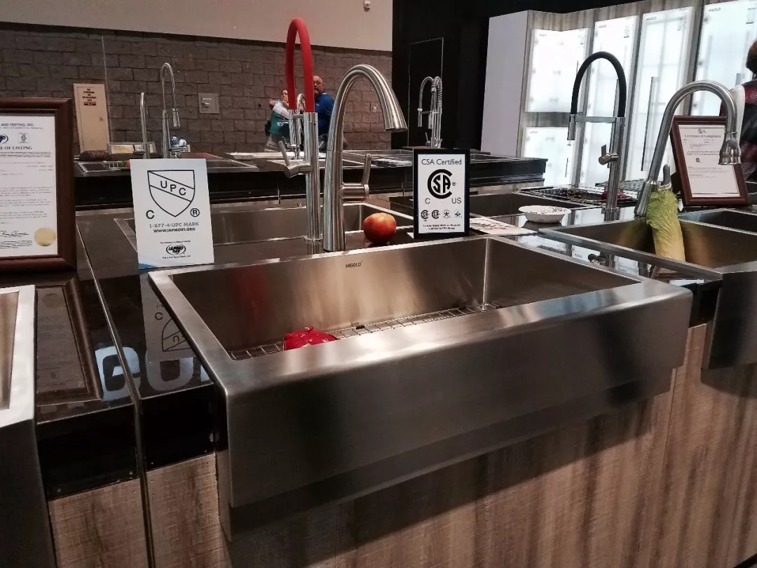 farmhouse sink