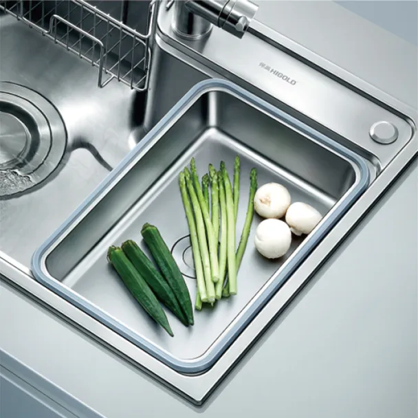 stainless steel kitchen sink
