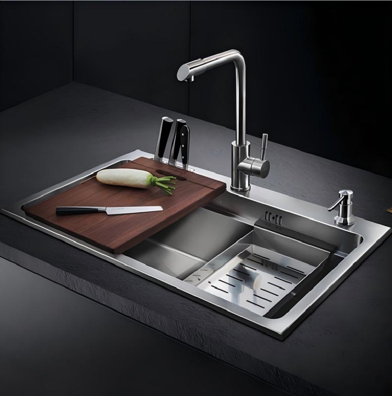 Qual è la distanza minima quando si installano due lavelli in acciaio inox? Qual è la distanza minima quando si installano due lavelli in acciaio inox?