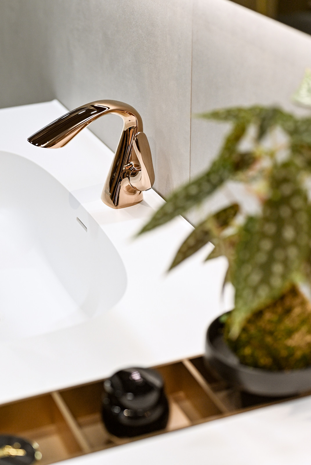 faucet faucet
