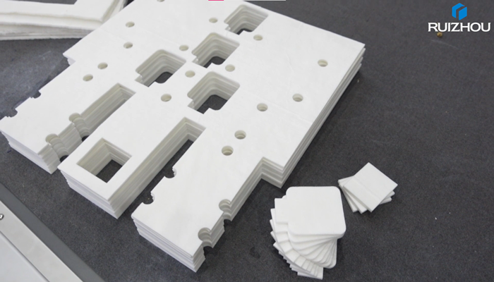 حل القطع Ruizhou CNC لمواد النسيج المقاومة للحريق