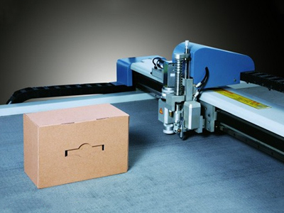 Garment Cutting Machine, Shoe and Luggage Cutting Machine