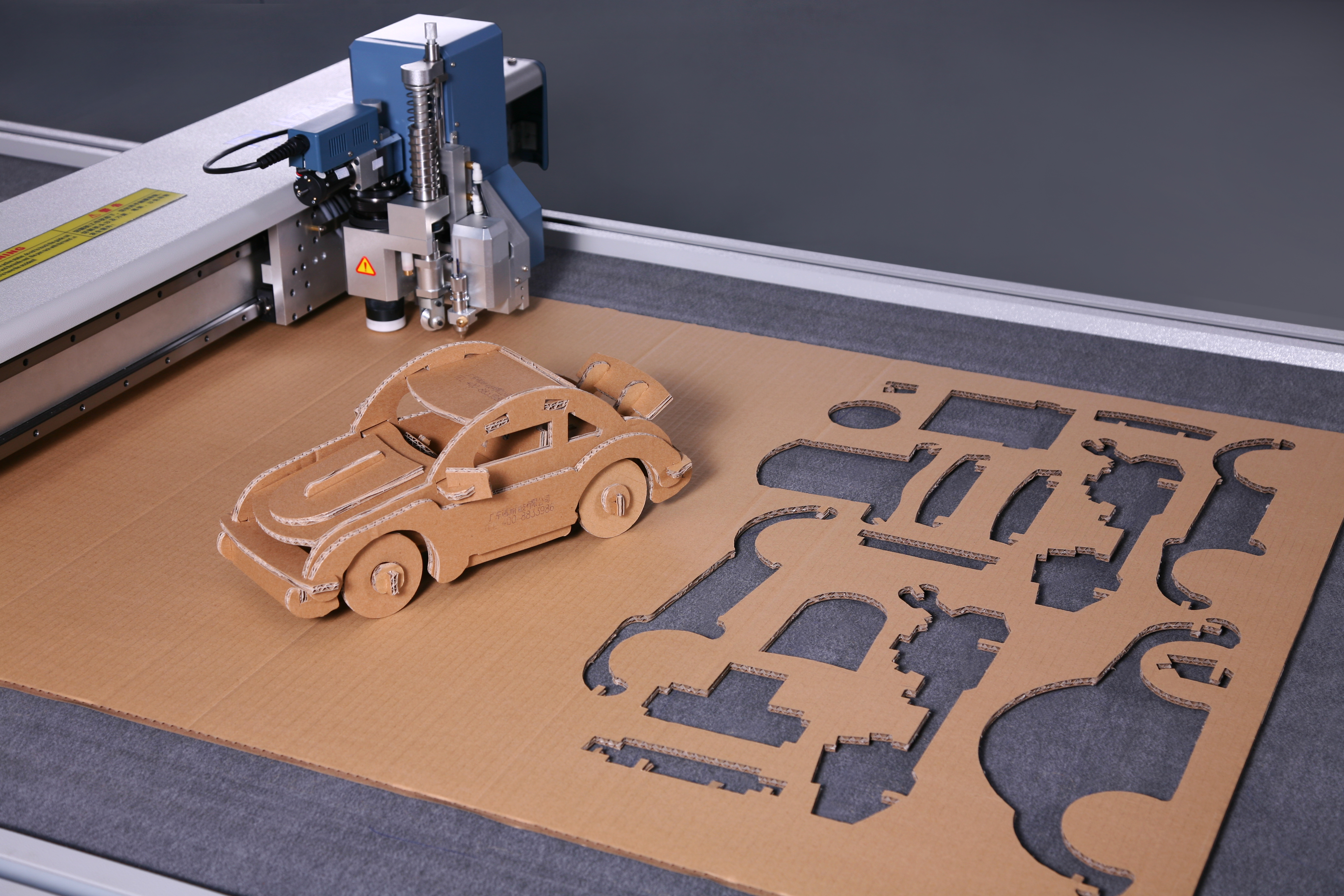 آلة قطع السكين التحكم الرقمي بالكمبيوتر من رويتشو للمواد المركبة