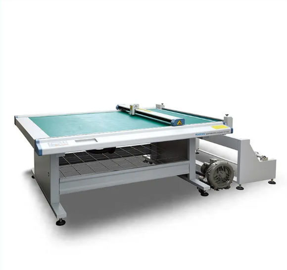 High-precision cutting machine