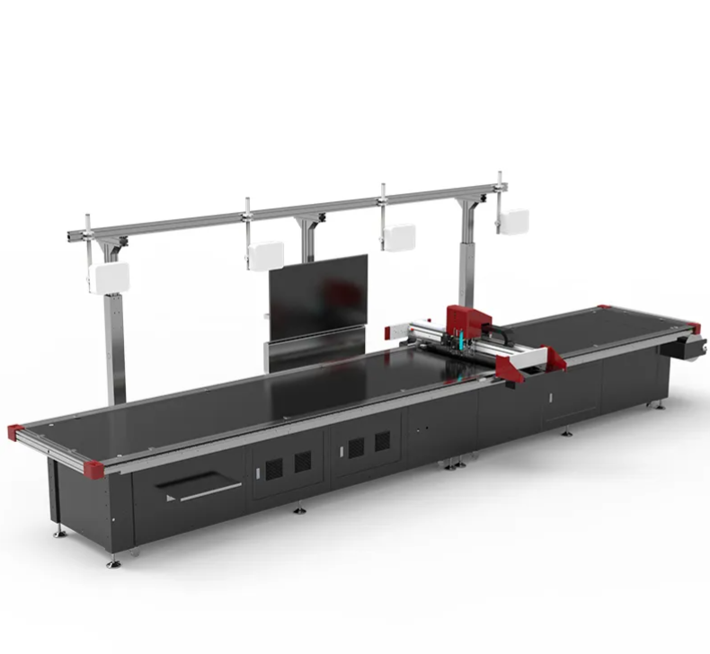 آلة قطع المنسوجات الآلية تعزز الإنتاجية