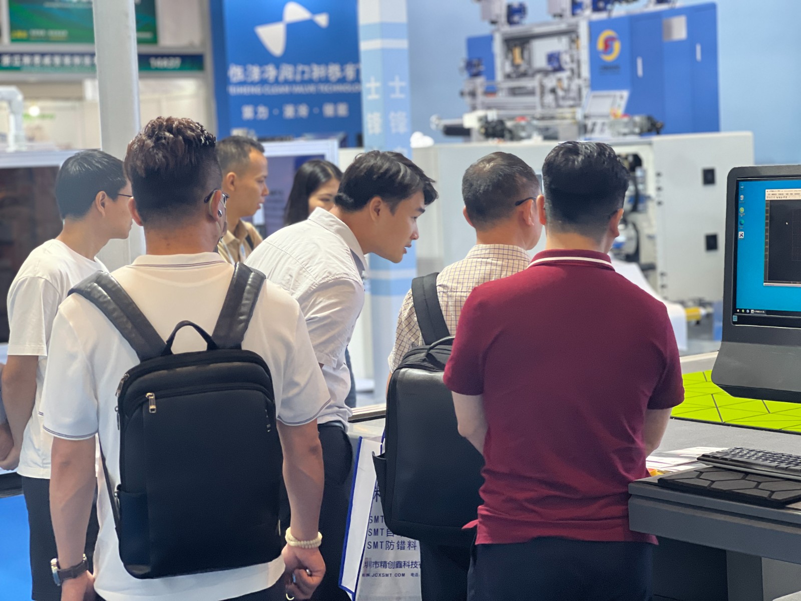 shoe sole cutting machine shoe sole cutting machine