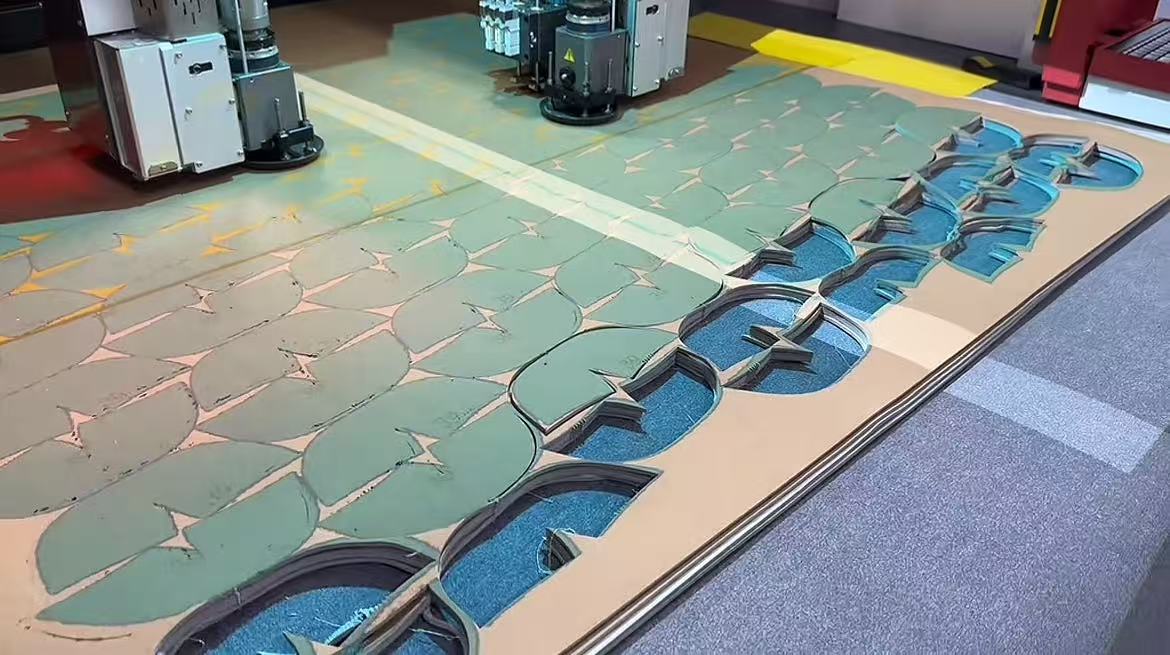 shoe sole cutting machine