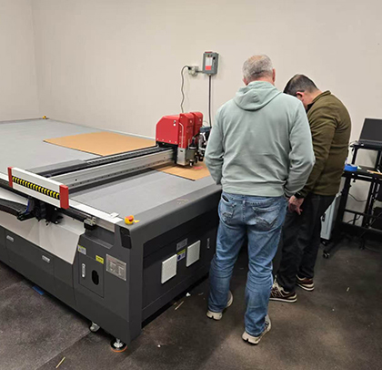 CNC Leather Cutting Machine