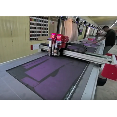 automatic fabric cutter