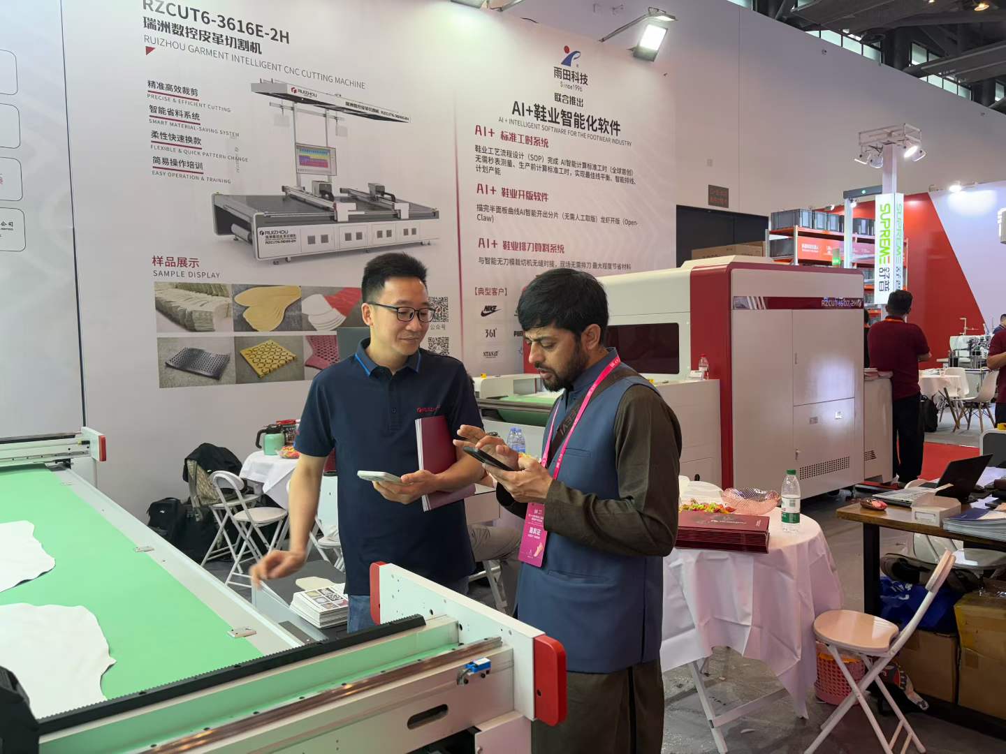 cnc leather cutting machine