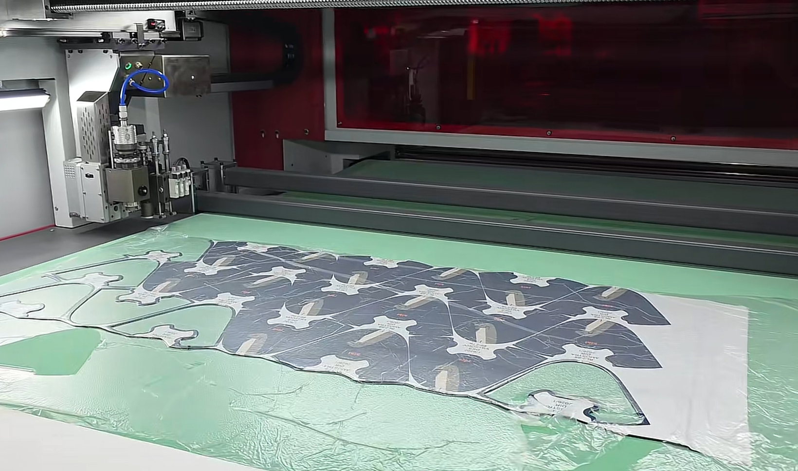 Large Vision Cutting Machine