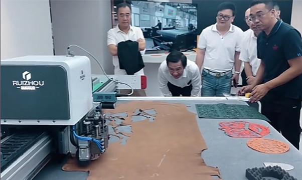 Automatic Cutting Machine