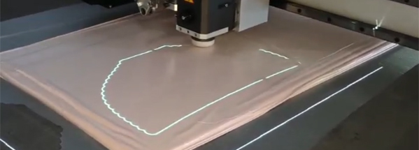 Intelligent Fabric Cutting Machine