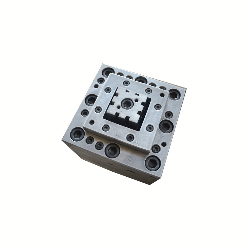 Mold supplier for good quality PE WPC extrusion mould