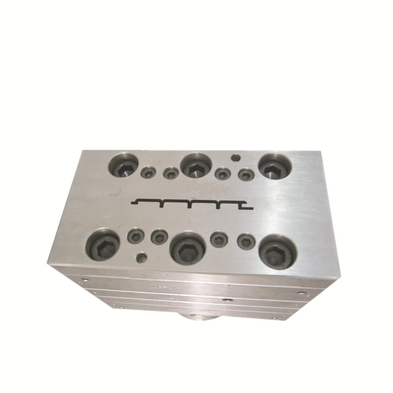 Hotselling high precision PVC WPC extrusion mold and tool in Huangshi