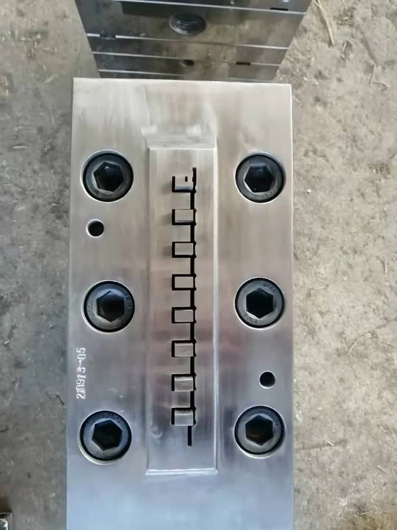 WPC Decking Extrusion Tooling