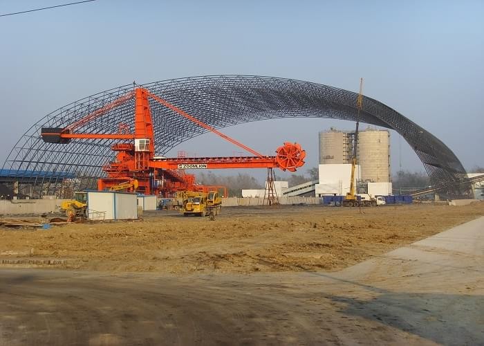 1*600MW级超临界机组输煤系列干煤棚弧形钢桁架结构工程