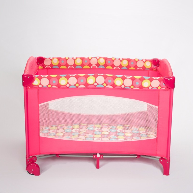 travel cot on wheels