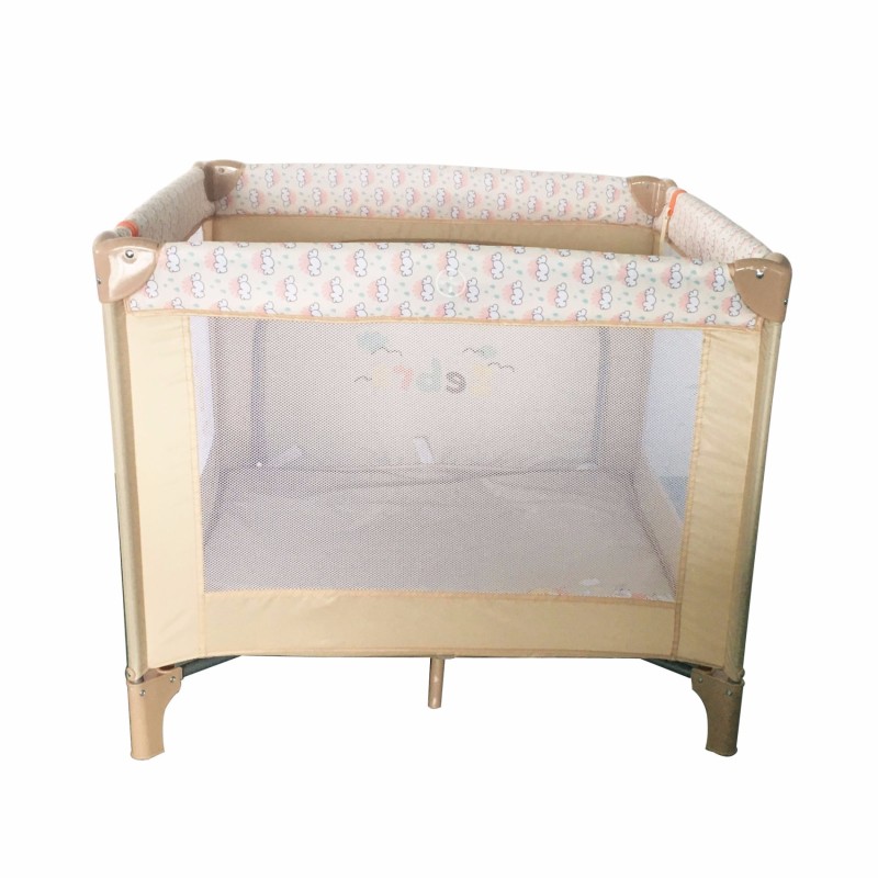 Μικρή τετράγωνη κούνια ταξιδιού