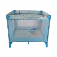 Petit lit de voyage carré